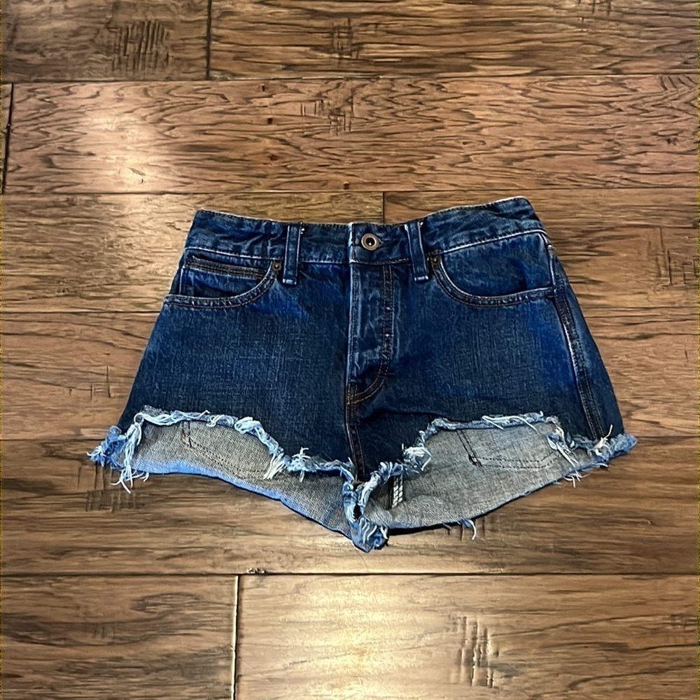 Free People 2” Inseam High Rise Shorts Size 25